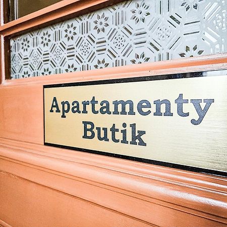 Butik Apartamenty Old Town Torun - Parking エクステリア 写真