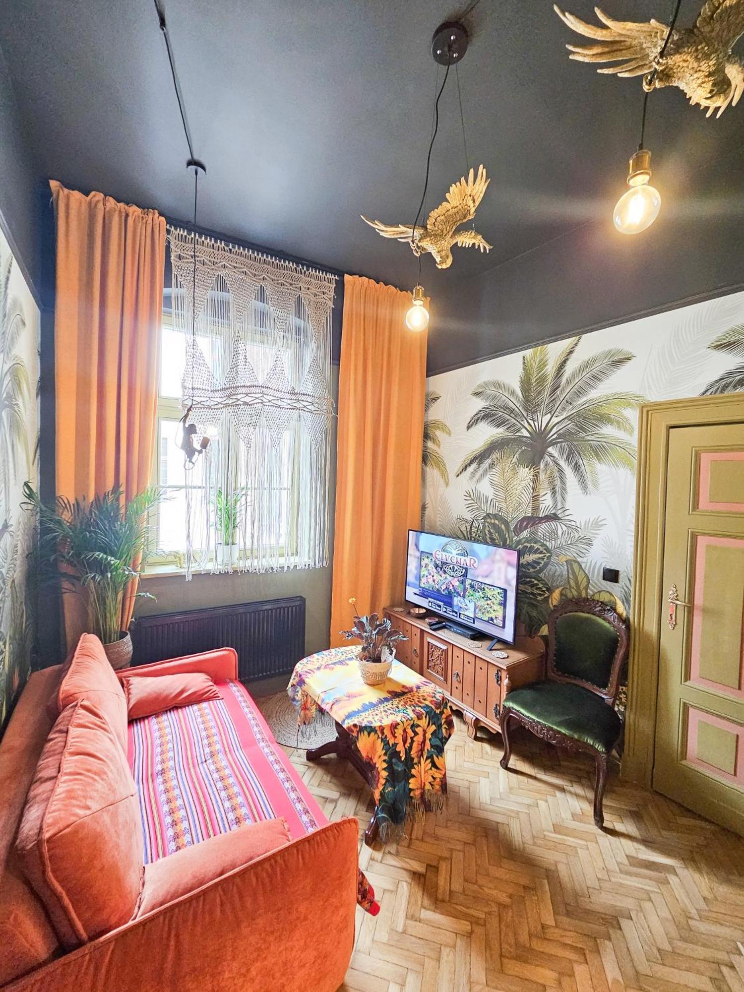 Butik Apartamenty Old Town Torun - Parking エクステリア 写真